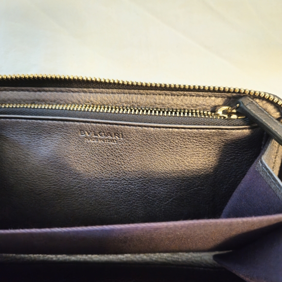 NWOT  S.Bulgari Metallic Calf Leather Authentic Logo, Collezione Brand Bvlgari - Picture 2 of 7